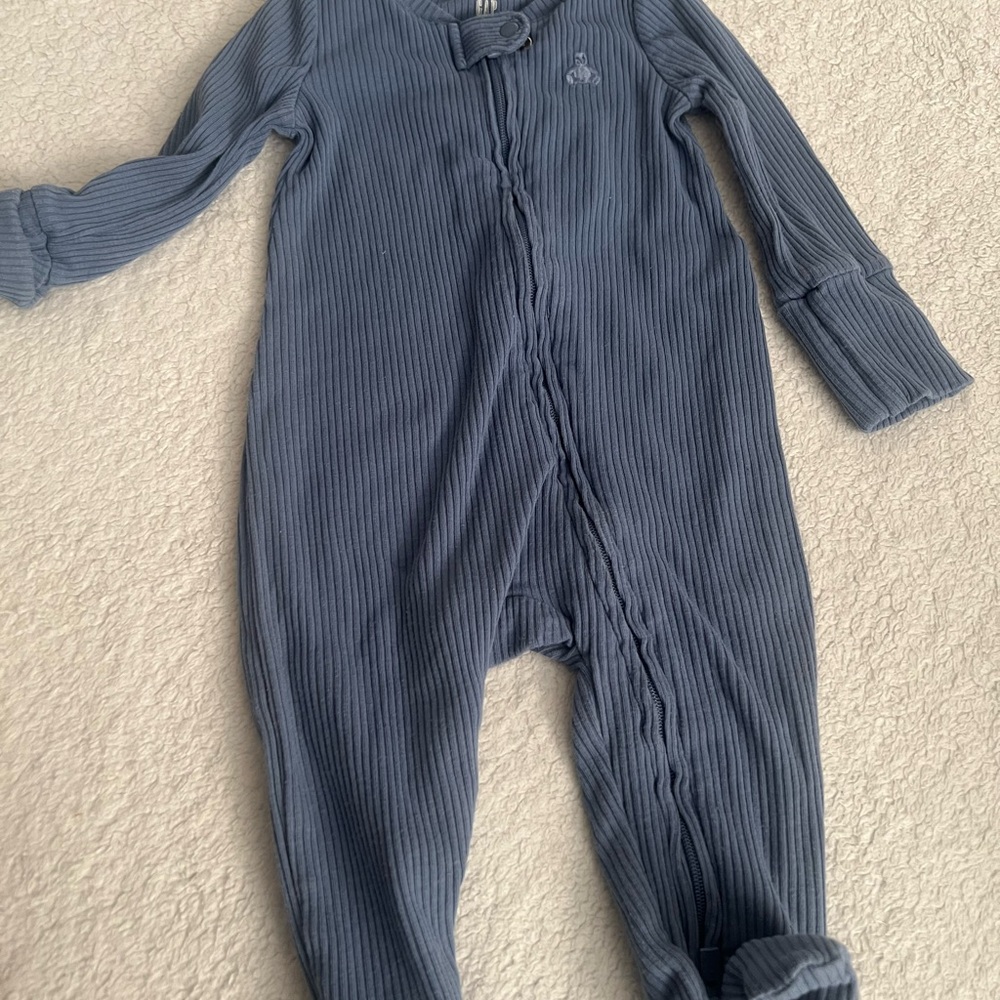 GAP Kids One Pieces in Cream and Blue - Picture 4 of 4